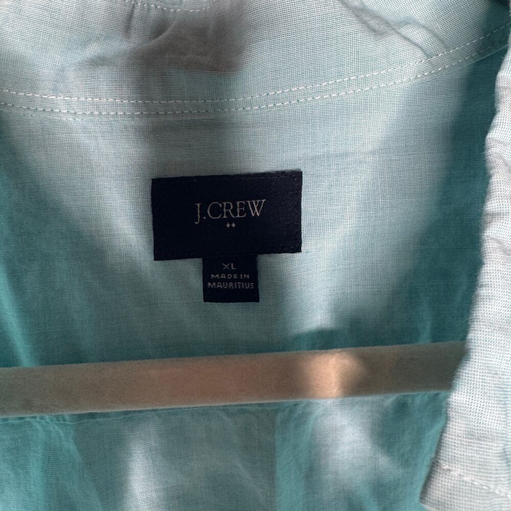 J. Crew Long Sleeve Light Blue Mens Button Down Shirt XL - Picture 2 of 3